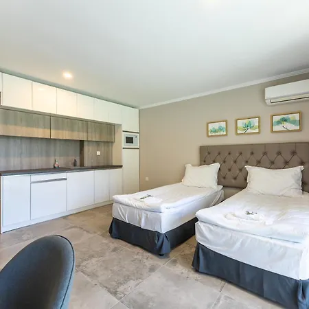 Sea Lounge Hotel apartamentowy 3*