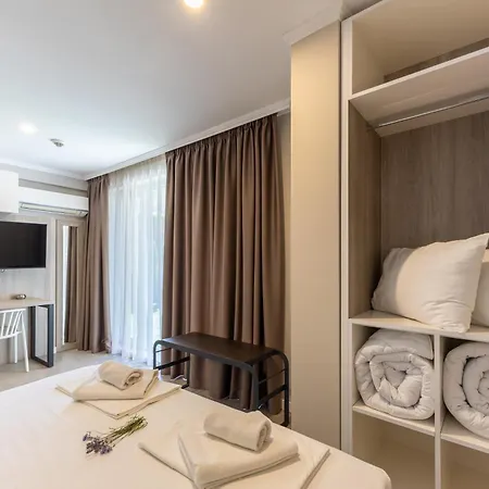 Sea Lounge Hotel apartamentowy 3*